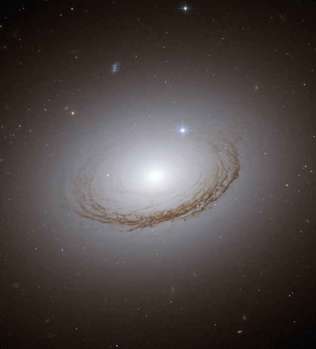 ngc_7010.jpg